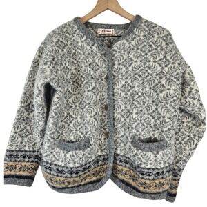 Saga vintage 70s 80s Icelandic sweater jumper 100% wool, size US L, D/NL 42 tan